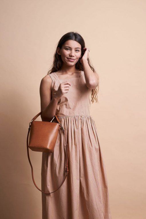 O My Bag Tasche Bobbi Bucket Bag cognac – Bild 4