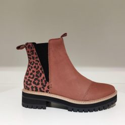 toms chelsea boots dark ember leopard