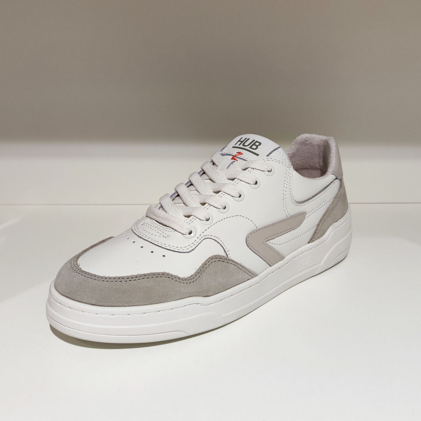 HUB – Sneaker “Court” Off White/Bone/Abbeystone/Off White