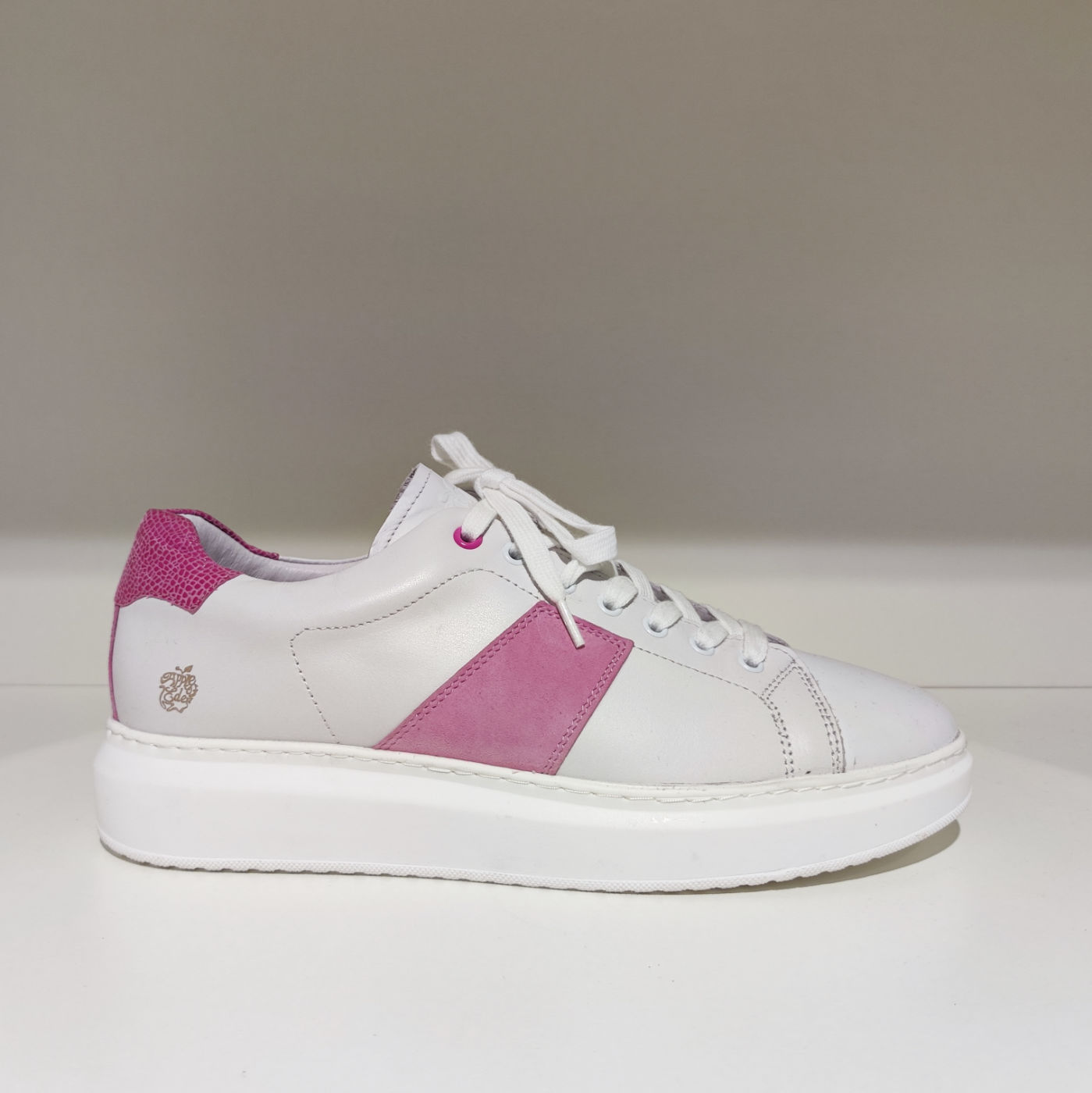 Apple of Eden – Sneaker “Drica” pink/weiß