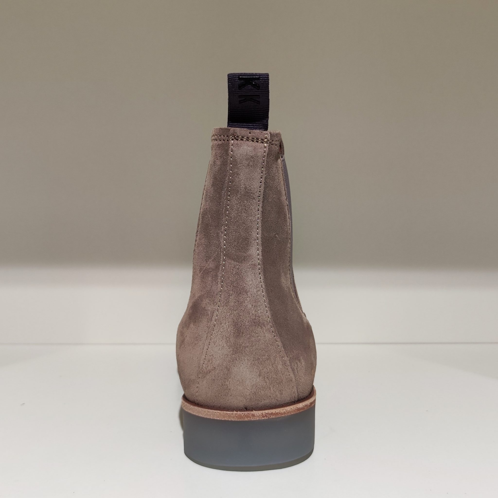nubikk logan taupe