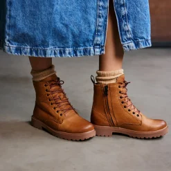 Alternative view of Blackstone Lammfell Boots Kajsa cognac