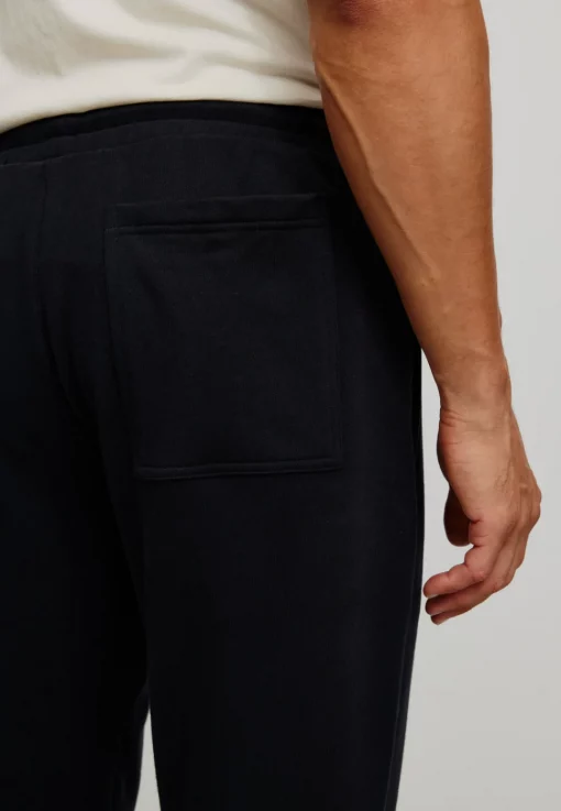 Recolution Thuja Sweathose black