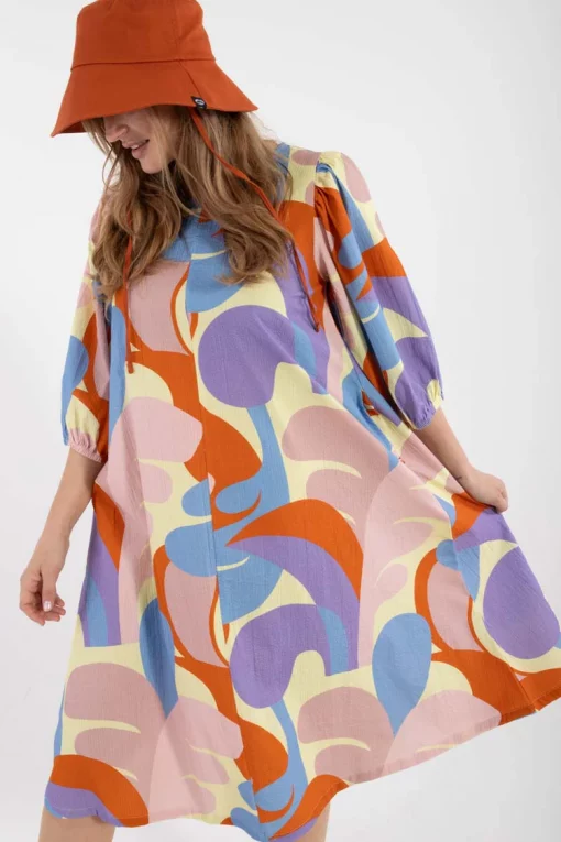 Danefae Daniris Seersucker Dress Pastel Yellow TROPS – Bild 4