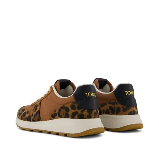 Toms TRVL LITE Retro Runner Sneaker Leo