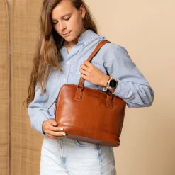 Alternative view of Chesterfield Umhängetasche Viamonte Cognac