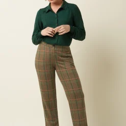 Alternative view of King Louie Carina Blouse Piper botanical green