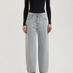 Alternative view of MUD Jeans Brooke High Barrel light grey