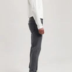 Alternative view of MUD Jeans Dunn Low Tapered 03 Grey