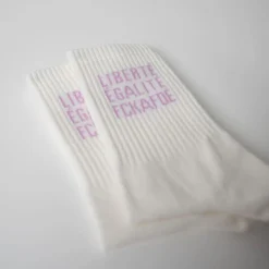 arrel FCKAFDÉ Statement Socken cream & lavender